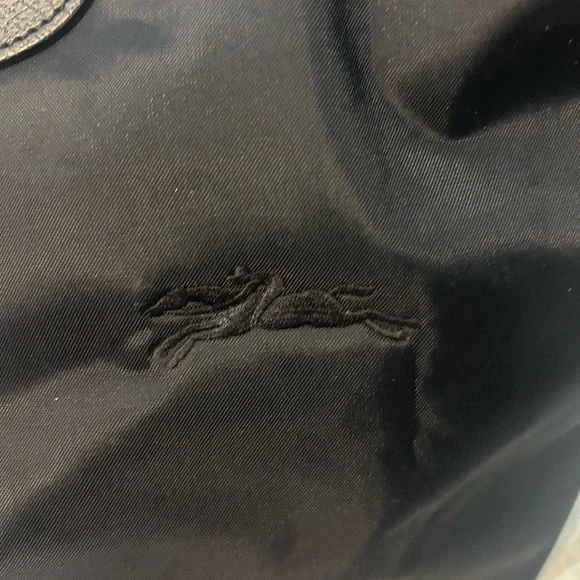 Longchamp tote - Picture 3 of 9